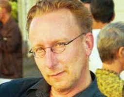 Två av senhöstens mäktigaste kulturupplevelser i Stockholm: Almqvist respektive Strindberg – på Forum respektive Maximteatern